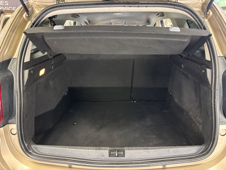 2019 Dacia Duster - image 10