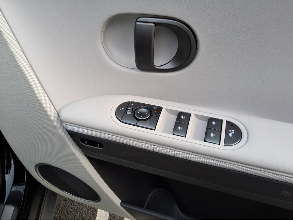 2025 Hyundai Ioniq 5 - image 20