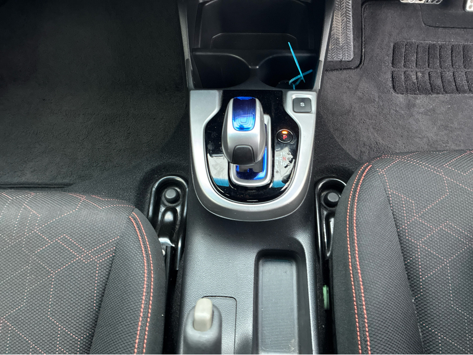 2014 Honda Fit 1.5L Petrol Hybrid Automatic €10,950