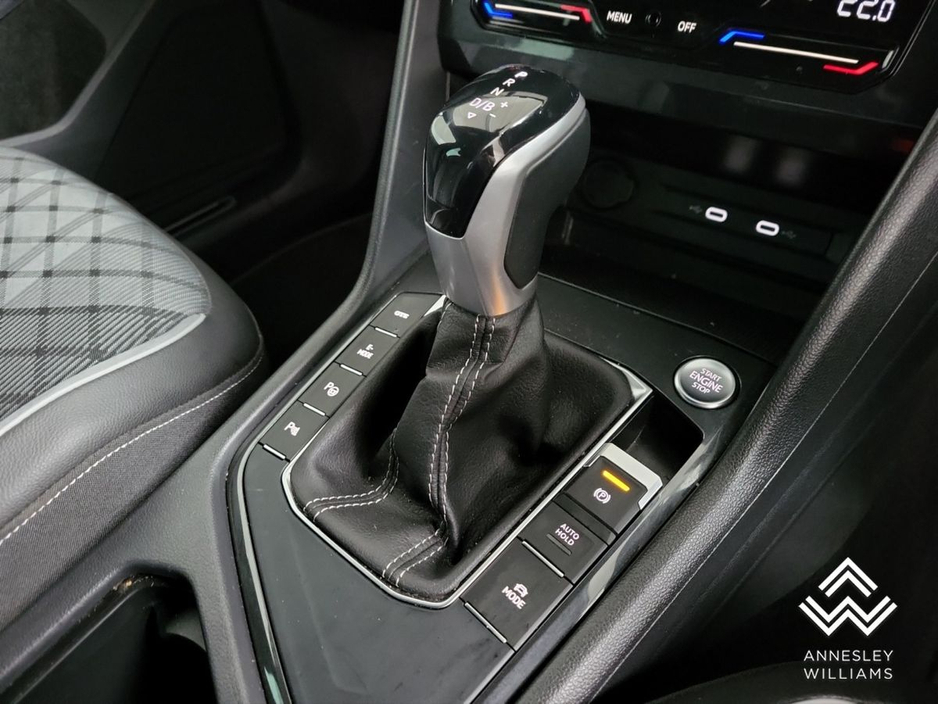 2023 Volkswagen Tiguan Tiguan R-Line Tsi Phev €38,950