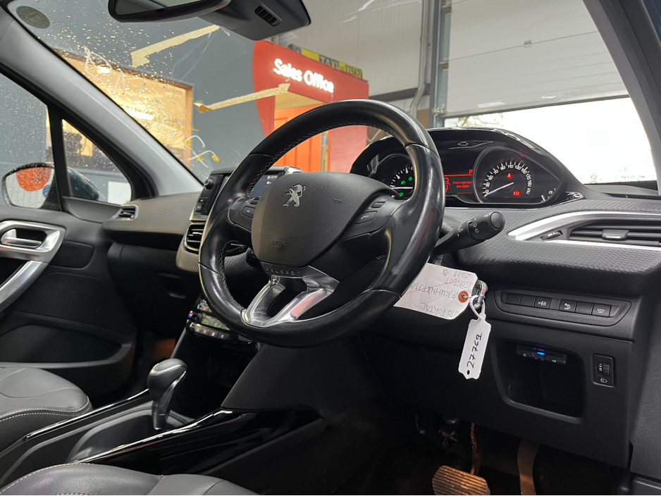 2019 Peugeot 2008 €15950! 2019 PEUGEOT 2008 ALLURE 1.2 AUTOMATIC / REVERSE CAMERA / HEATED SEATS / PANORAMIC SUNROOF €15,950