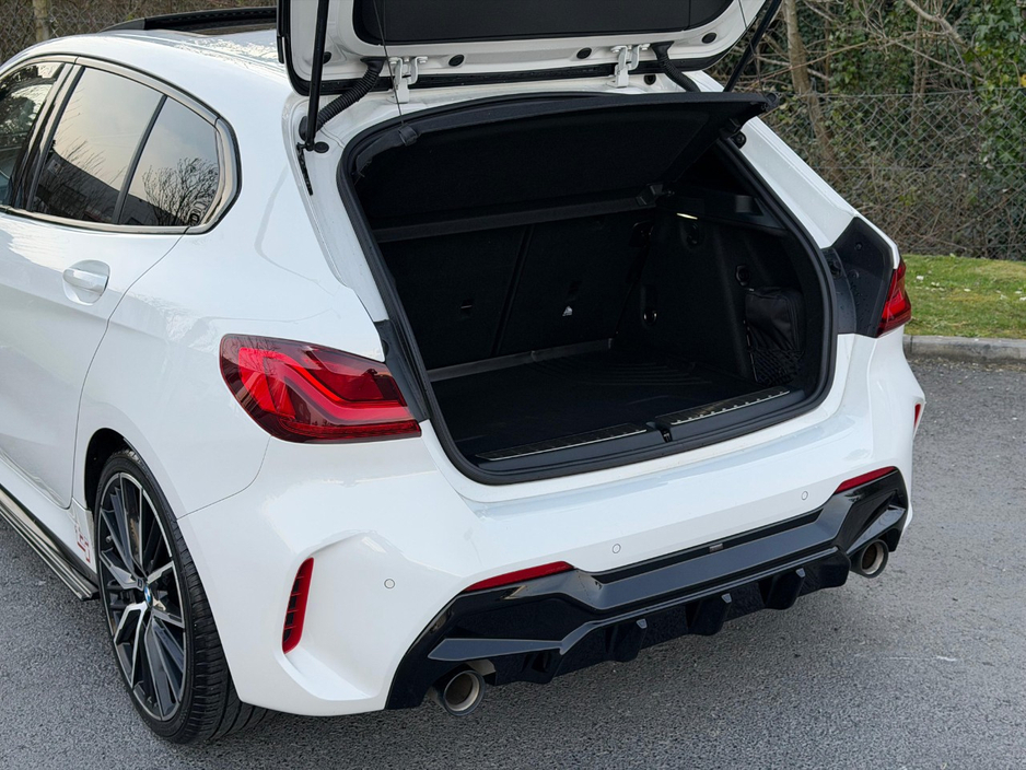 2021 BMW 1 Series - image 24