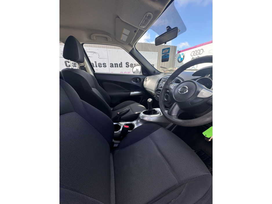 2014 Nissan Juke - image 12