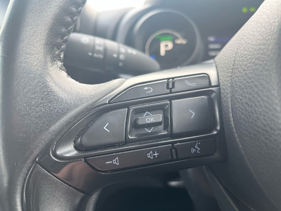 2022 Toyota Yaris Cross CR LUNA 4DR AUTO €22,888