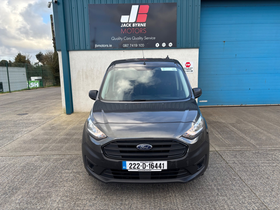 2022 Ford Transit Connect - image 2