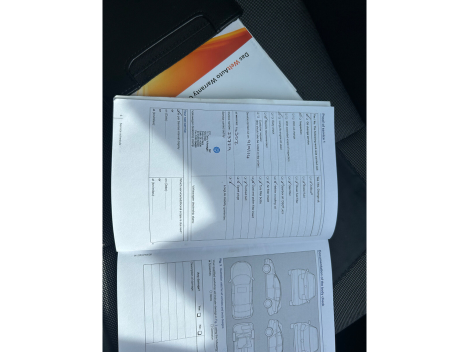 2013 Volkswagen Golf - image 19