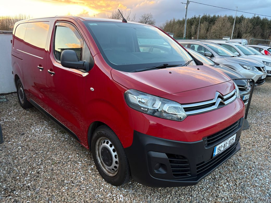 2019 Citroen Dispatch - image 4