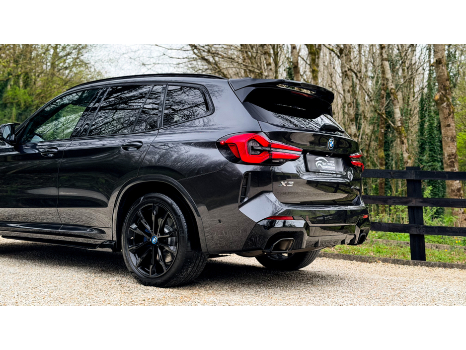 2021 BMW X3 - image 2