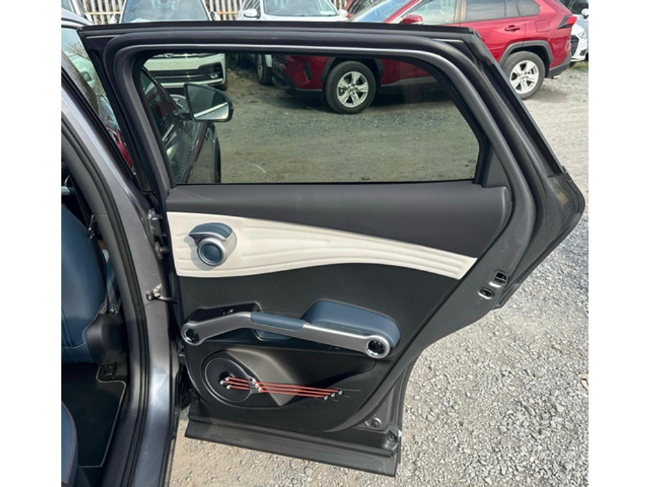 2023 BYD ATTO 3 - image 7