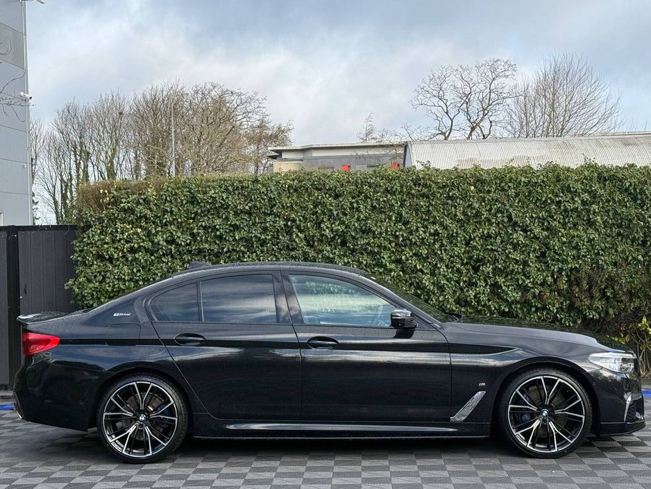 2019 BMW 5 Series 530e M-SPORT COMPETITION 2.0 HYBRID * HUGE SPEC * // VERY LOW MILEAGE // FULL SERVICE HISTORY // LEATHER M-SPORT INTERIOR €31,950