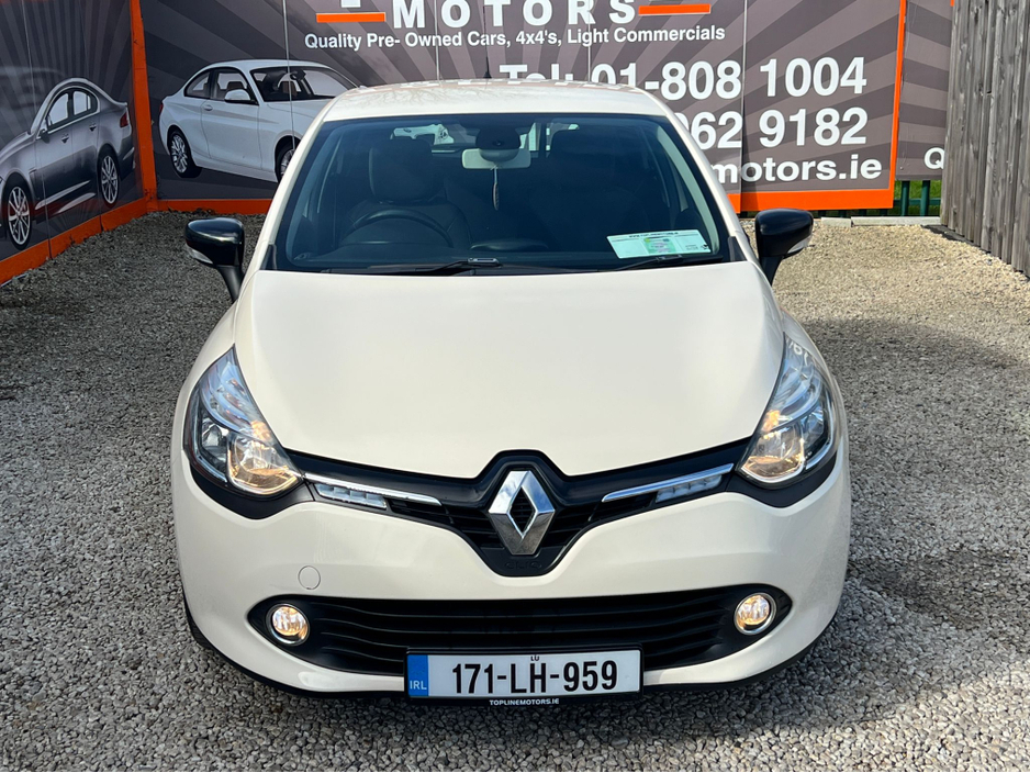 2017 Renault Clio - image 4