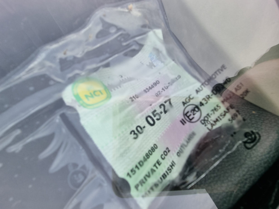 2015 Mitsubishi Outlander - image 25