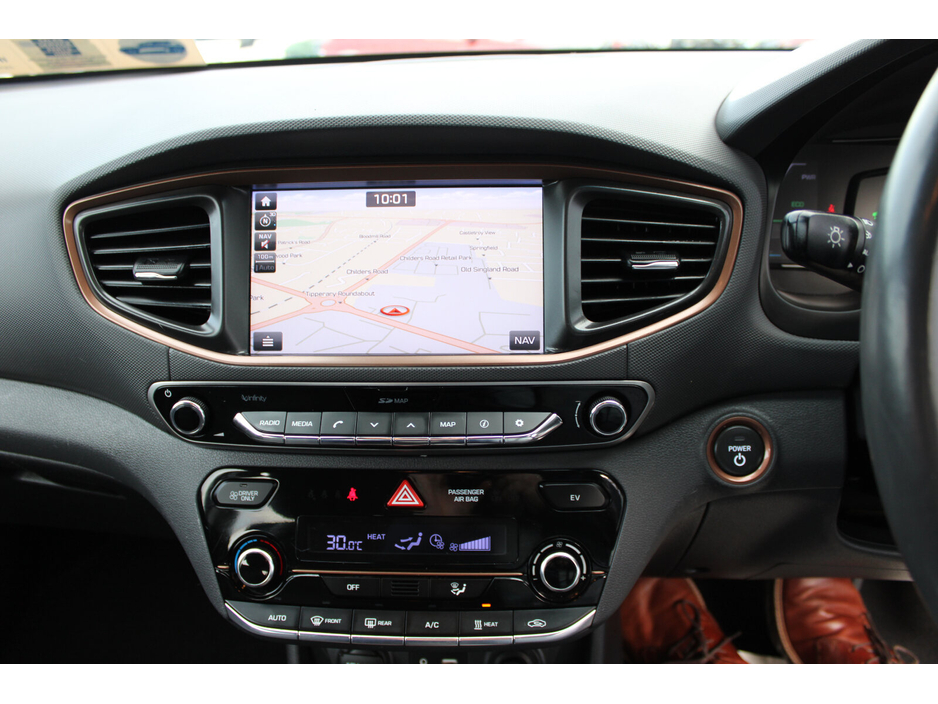 2017 Hyundai Ioniq - image 17