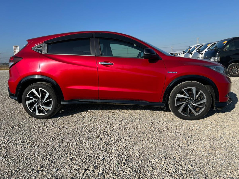 2016 Honda Vezel - image 6