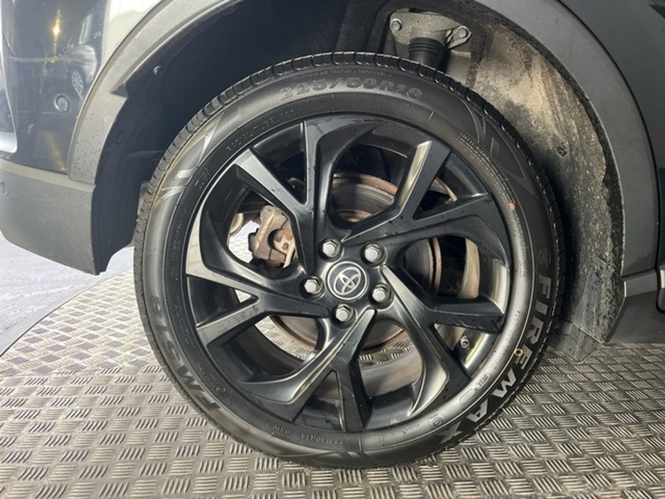 2019 Toyota C-HR - image 14