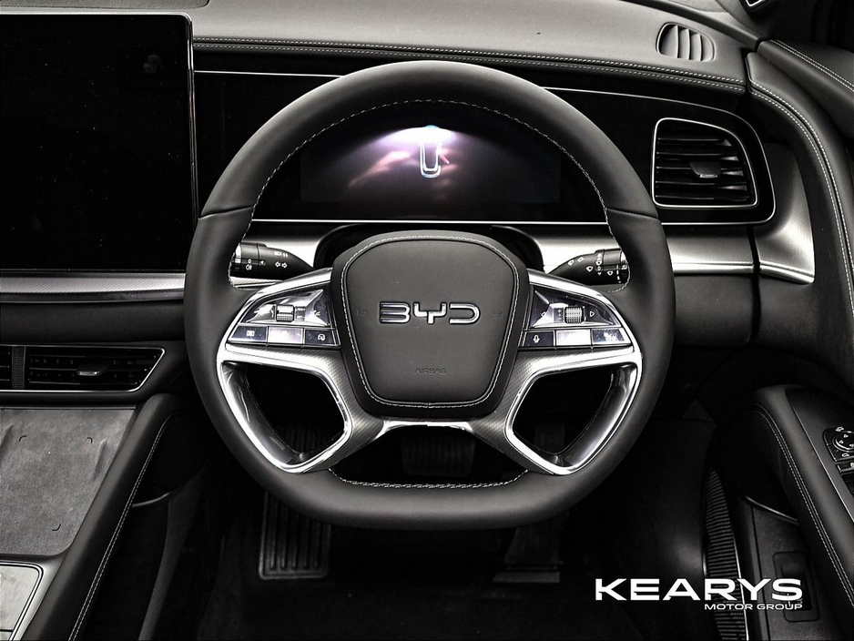 2025 BYD Sealion 7 - image 18