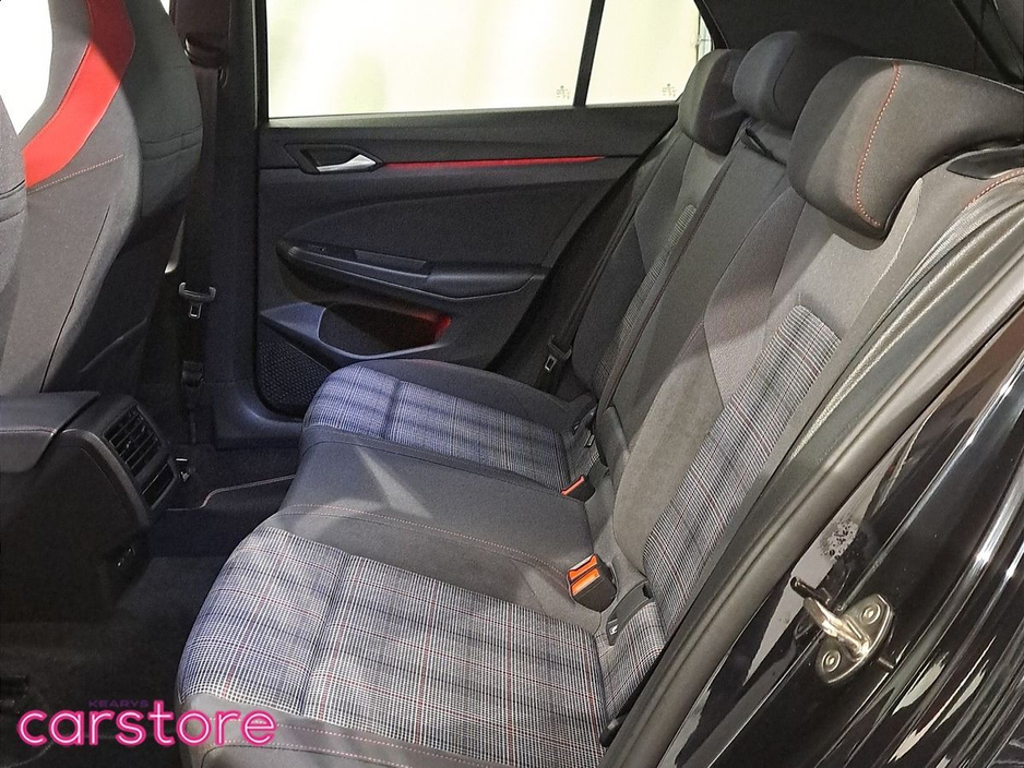 2024 Volkswagen Golf - image 10