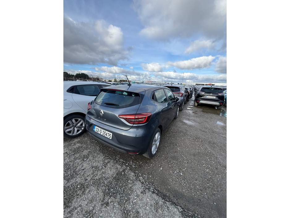 2022 Renault Clio Dynamique TCe 90 €12,995