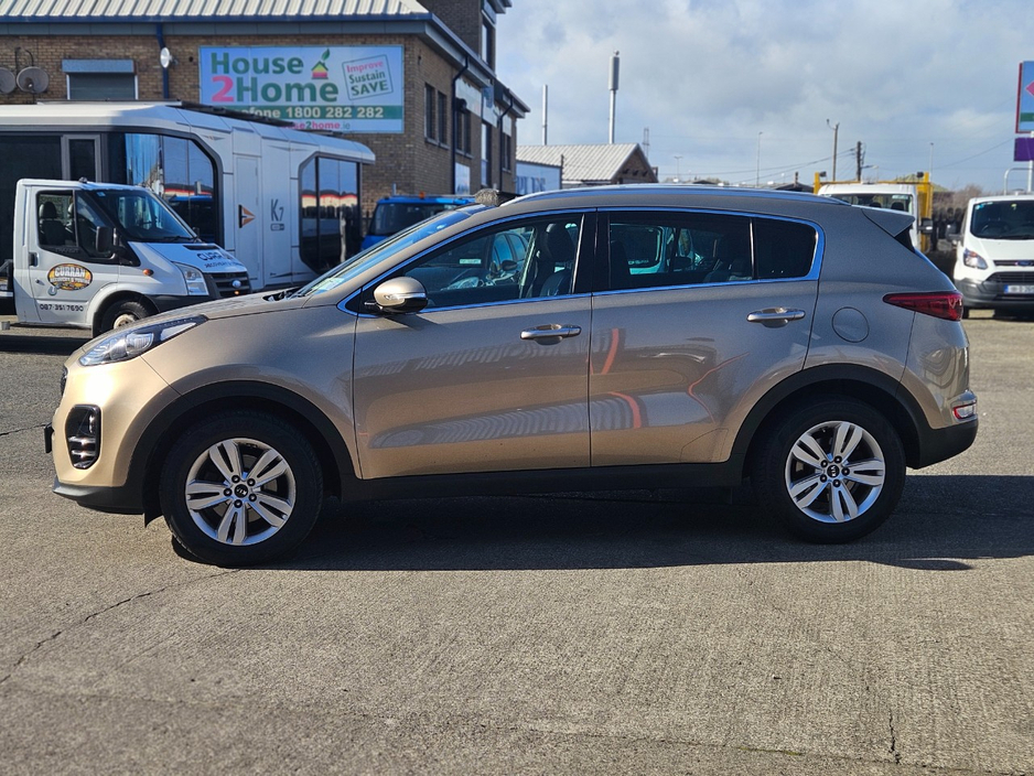 2016 Kia Sportage - image 4