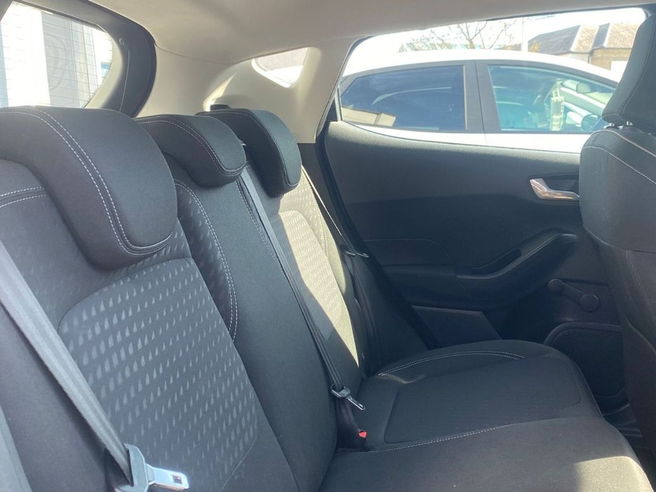 2019 Ford Fiesta - image 27