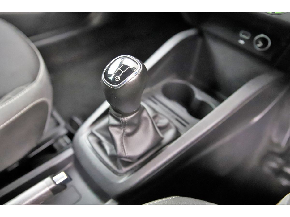 2020 Skoda Fabia - image 22