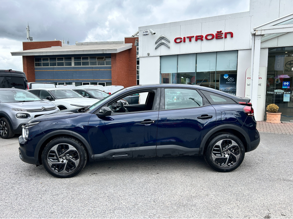 2025 Citroen C4 - image 8