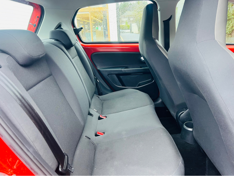 2016 Volkswagen up! DBA-AACHY 5DR €9,950