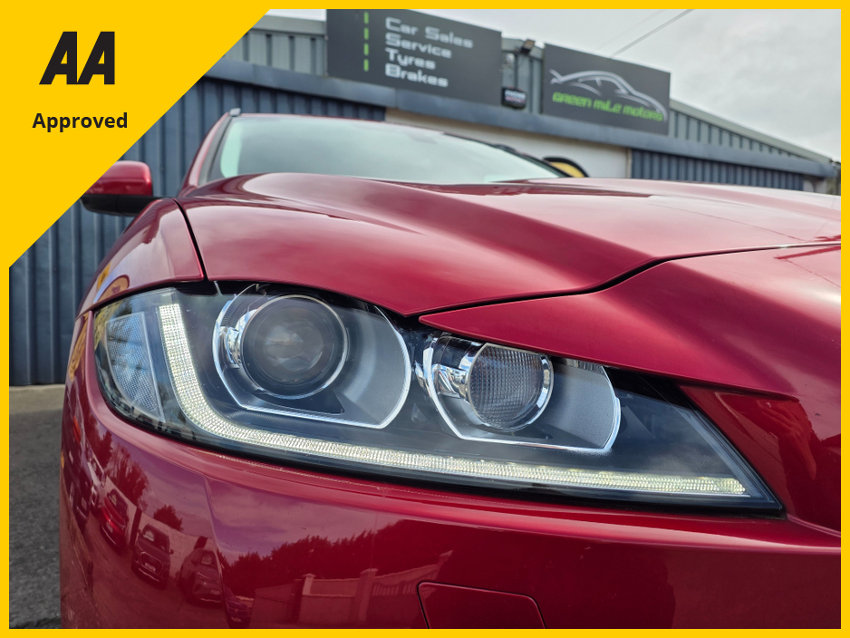 2018 Jaguar F-Pace - image 11