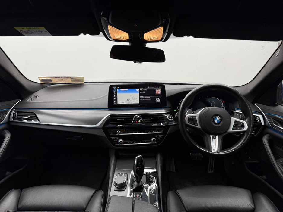 2021 BMW 5 Series 530e M Sport €29,950