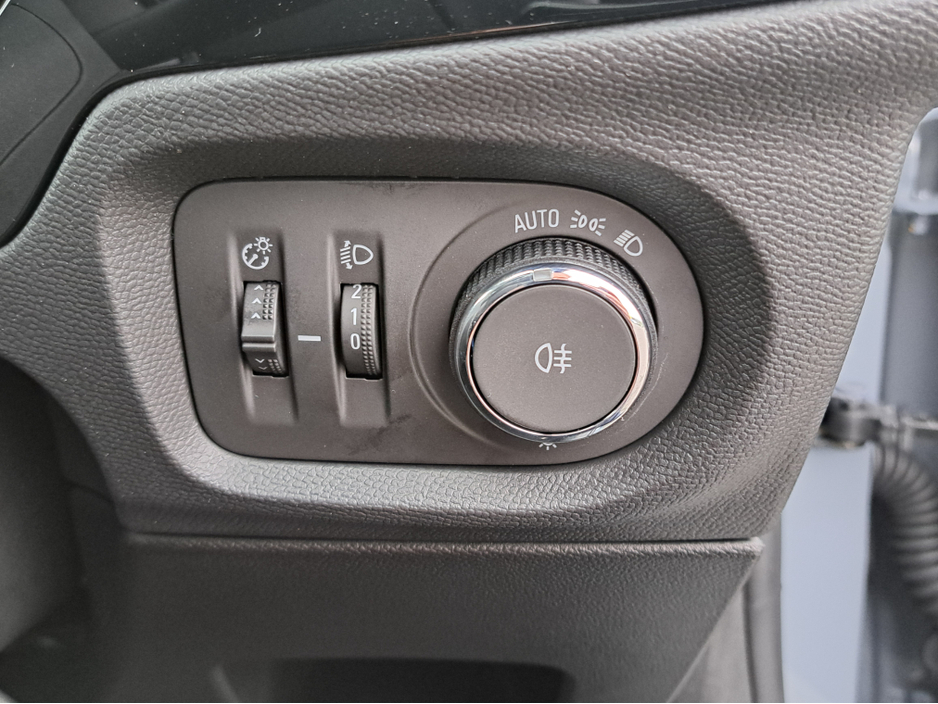 2026 Opel Corsa - image 29