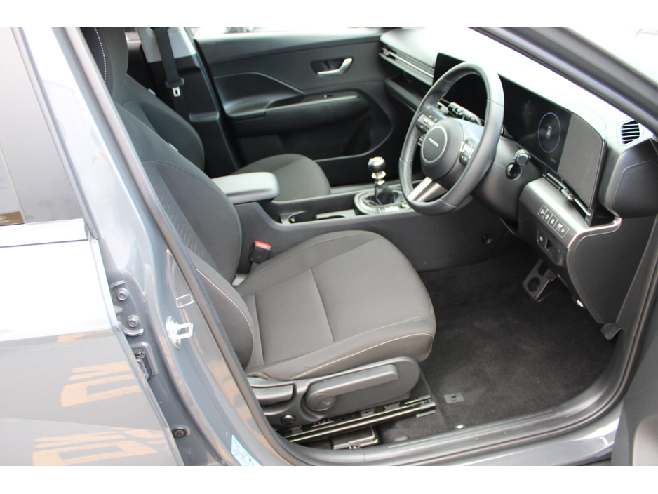 2024 Hyundai Kona - image 11