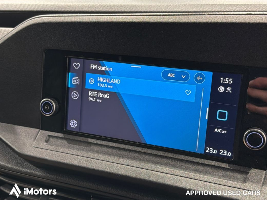 2021 Volkswagen Caddy - image 15