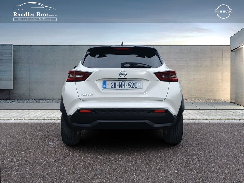 2021 Nissan Juke - image 8