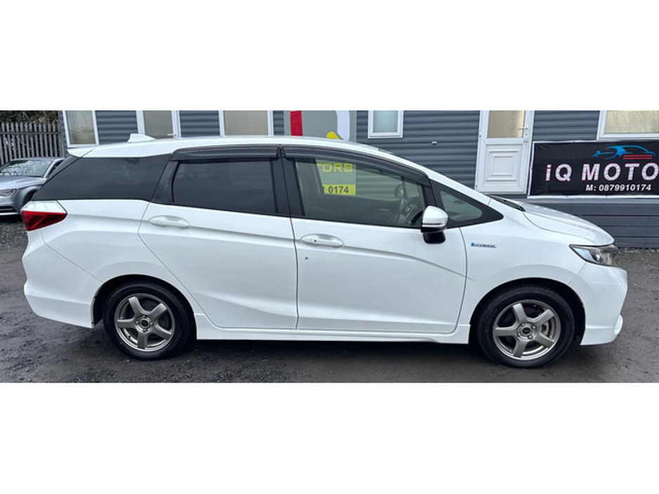 2017 Honda Shuttle - image 5