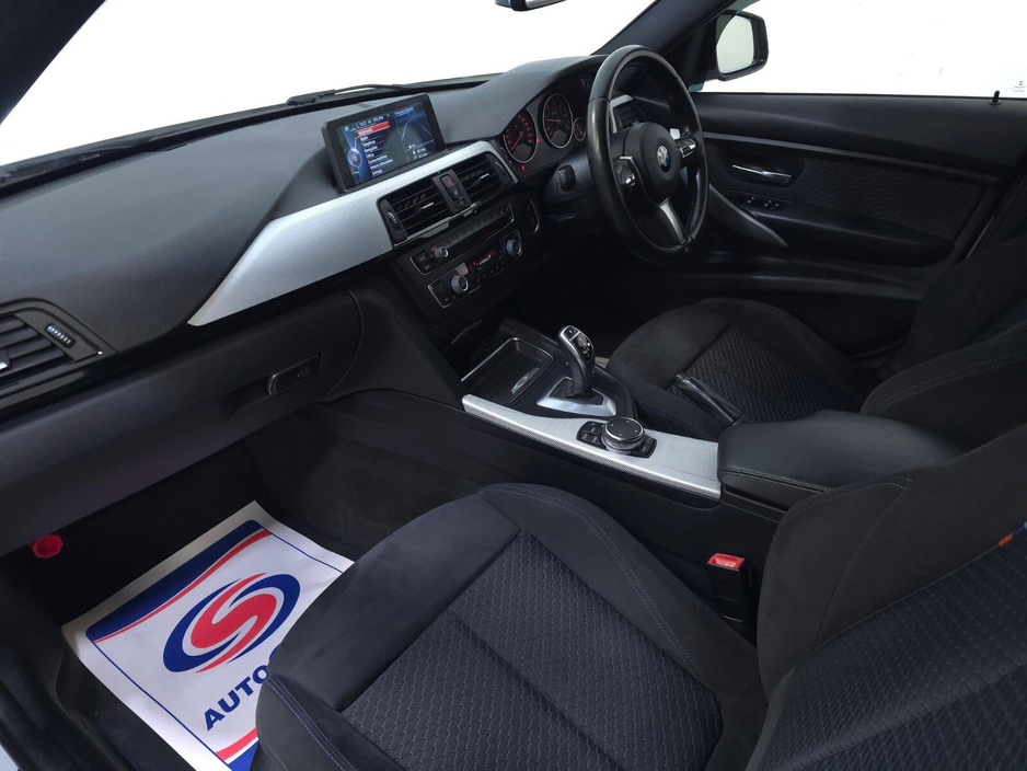 2015 BMW 3 Series 118d Sport €18,950