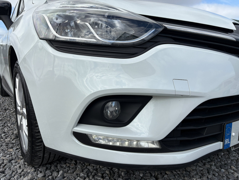2019 Renault Clio - image 12