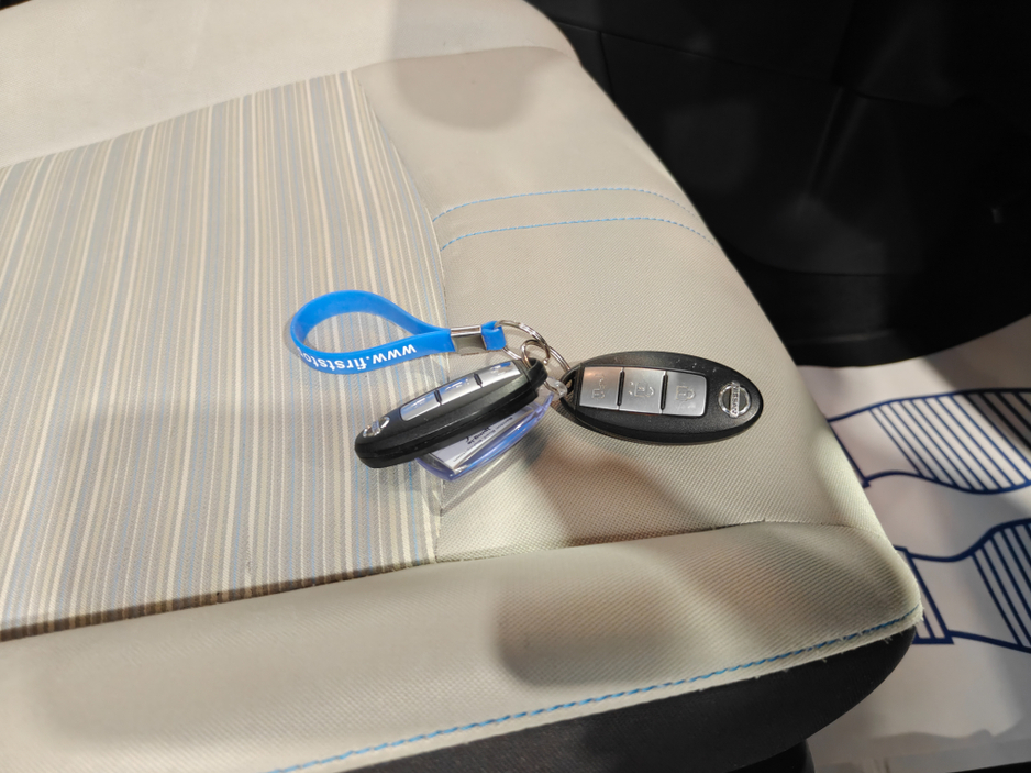 2019 Nissan Leaf - image 14