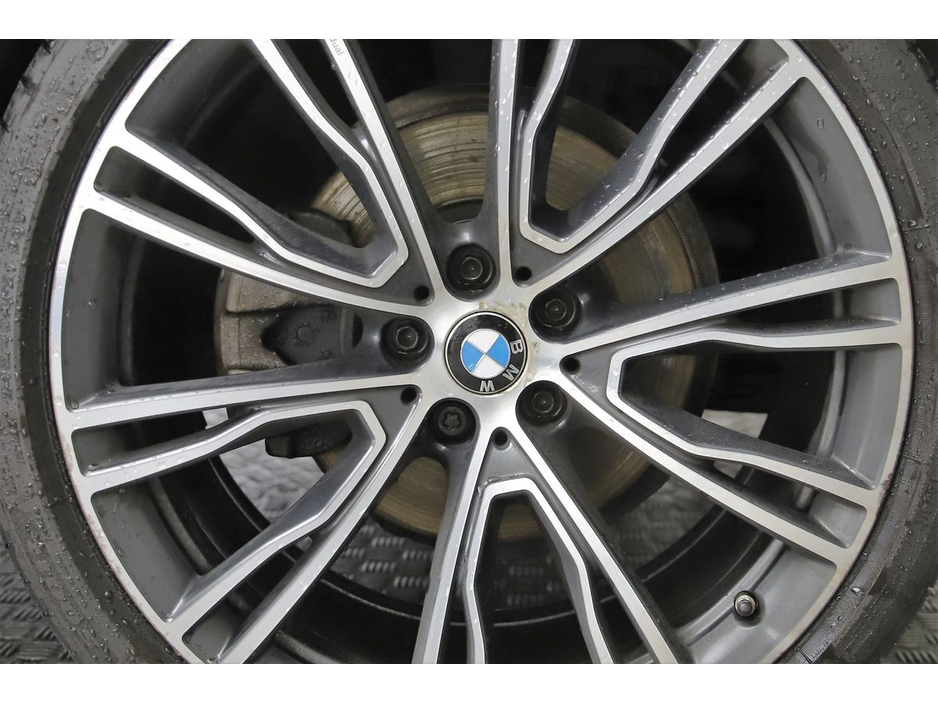 2020 BMW X3 - image 22