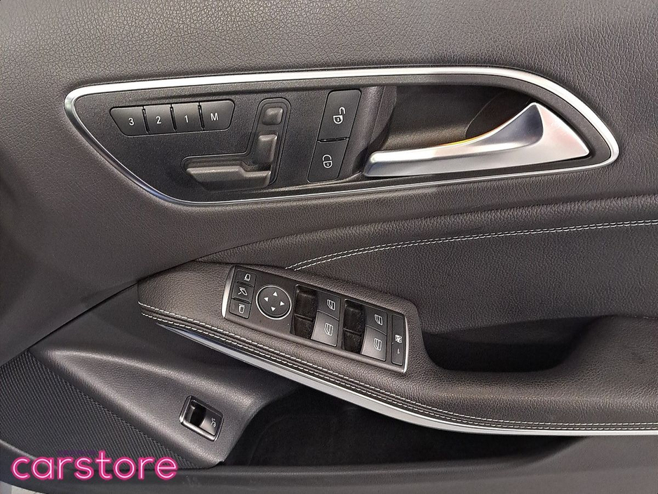 2016 Mercedes-Benz GLA Class - image 17