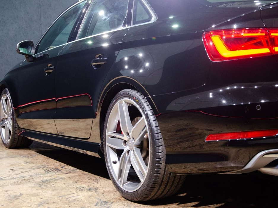 2016 Audi S3 BLACK HALF LEATHER UPHOLSTERY - FACTORY ALLOY WHEELS - FLAT BOTTOM STEERING WHEEL - REVERSE CAMERA €25,950