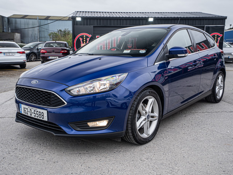 2016 Ford Focus - image 18