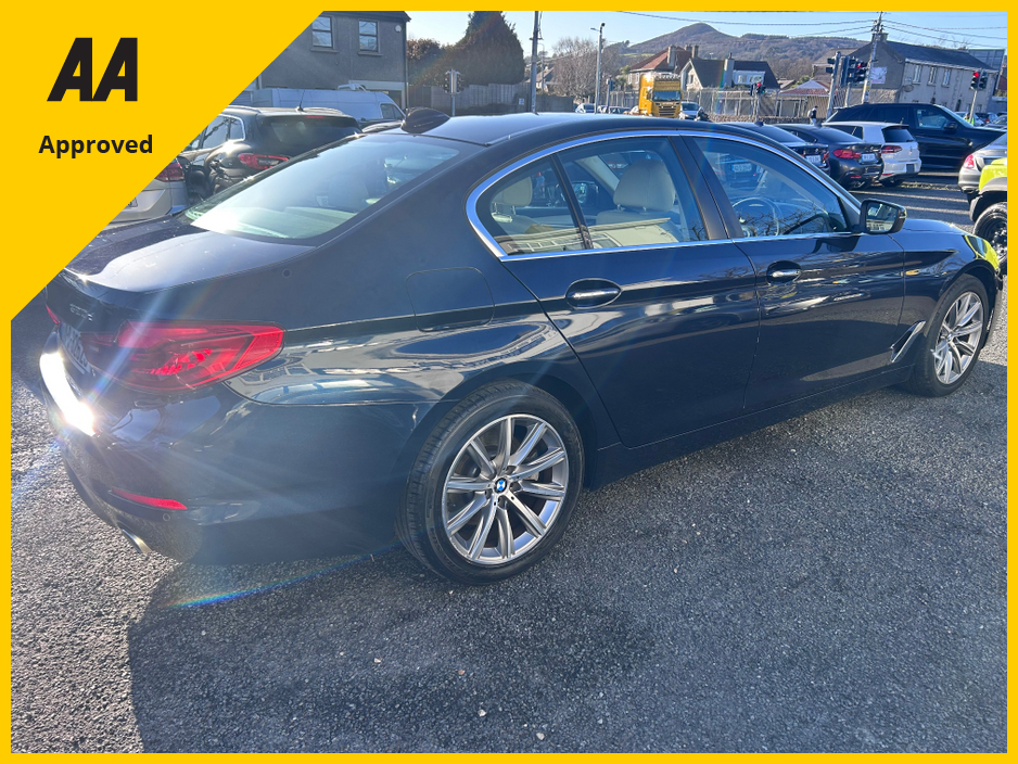 2017 BMW 5 Series - image 14