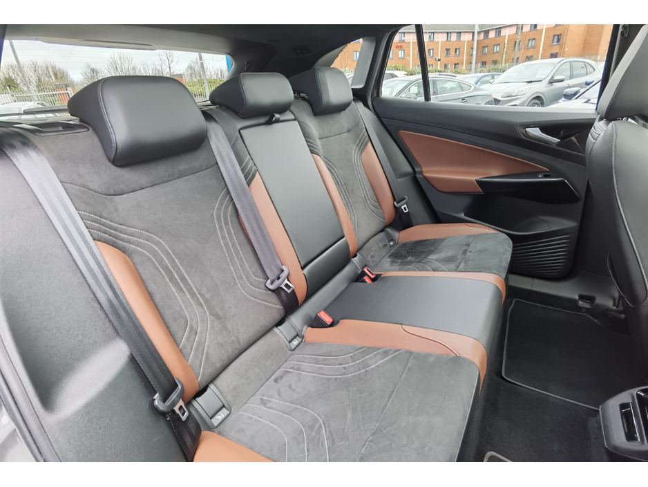 2021 Volkswagen ID.4 - image 11