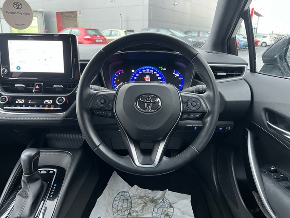 2022 Toyota Corolla COROLLA HYBRID L/SPORT HB €24,950