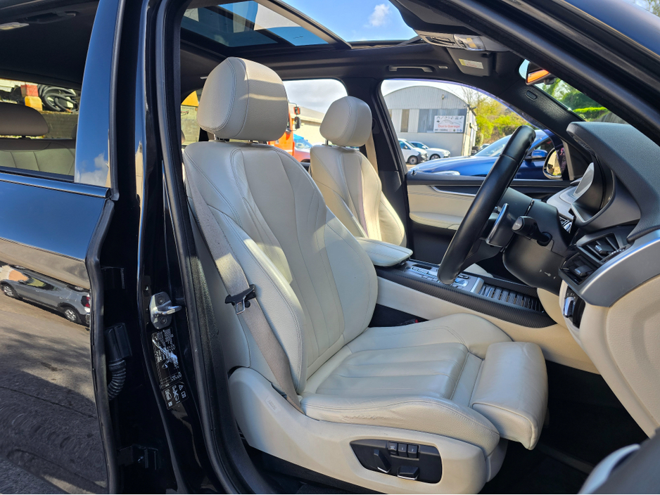 2015 BMW X5 - image 11