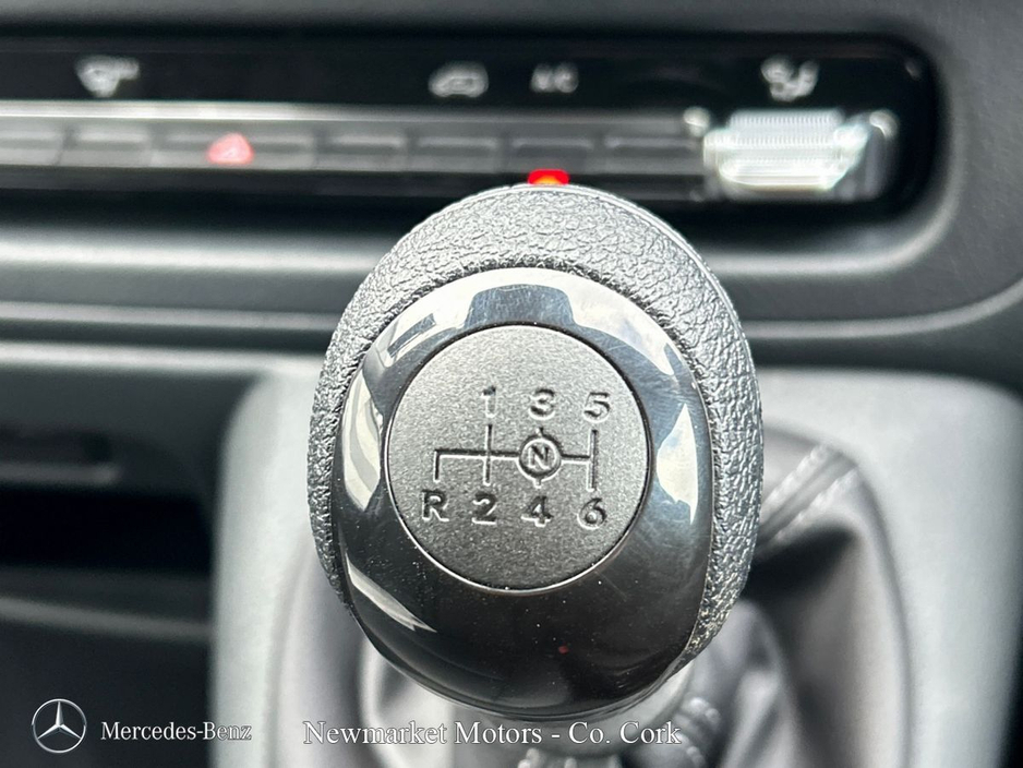 2026 Mercedes-Benz Vito - image 17