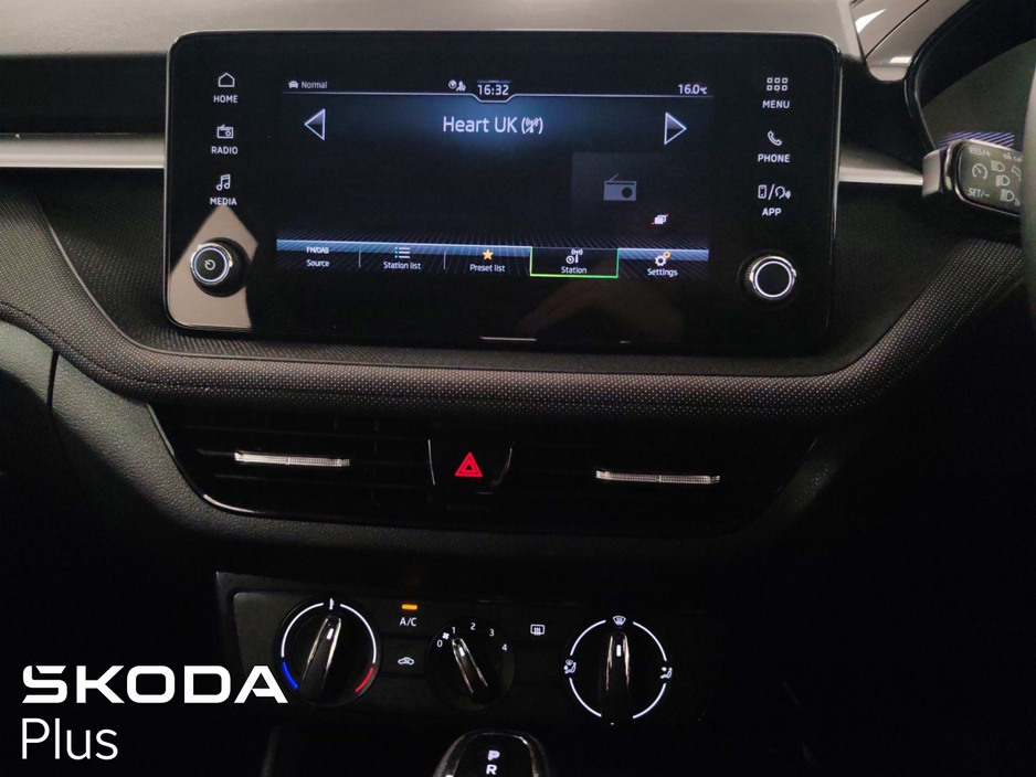 2025 Skoda Fabia - image 18