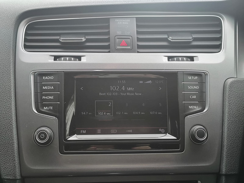 2014 Volkswagen Golf - image 15