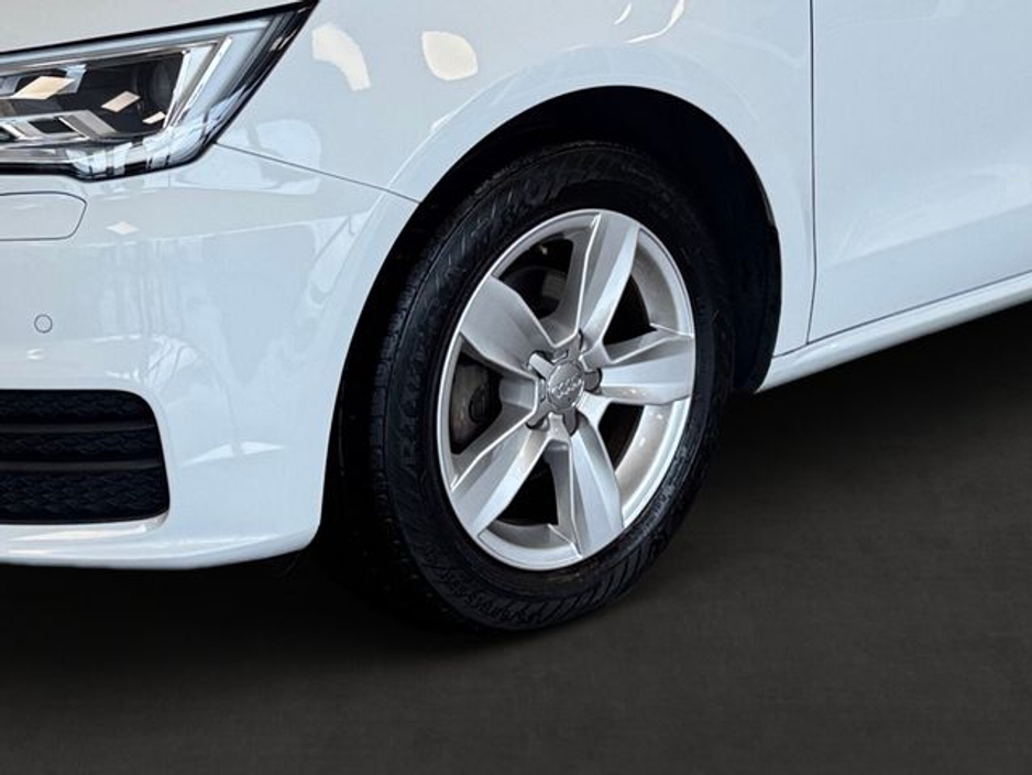 2016 Audi A1 - image 10