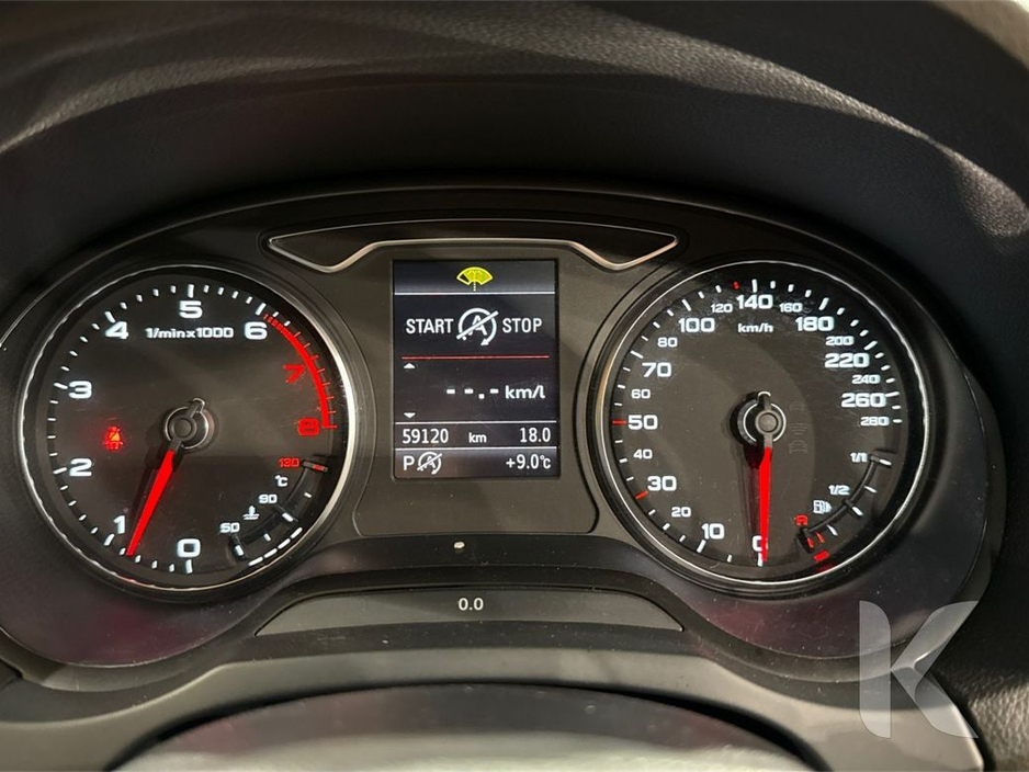 2015 Audi A3 SALOON AUTOMATIC 1.4L TFSI - A/C HEATING CONTROLS - REVERSE CAMERA - CRUISE CONTROL - UPGRADED ALLOY WHEELS €15,950